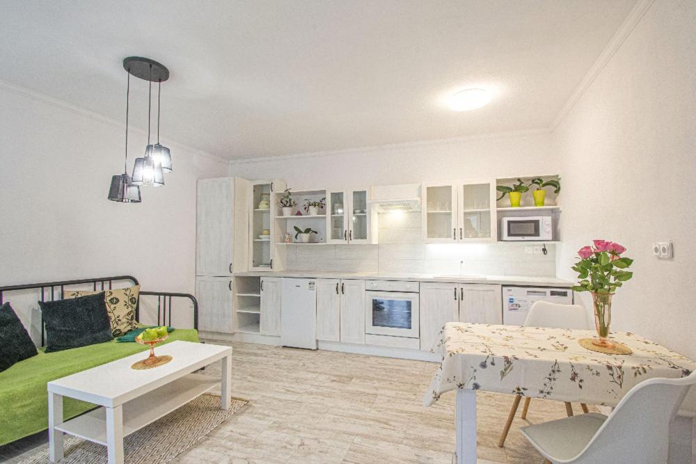Kroměříž Apartman 2Kk Zlamanka מראה חיצוני תמונה
